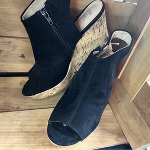Elegant Black Wedge Peep-Toe Booties